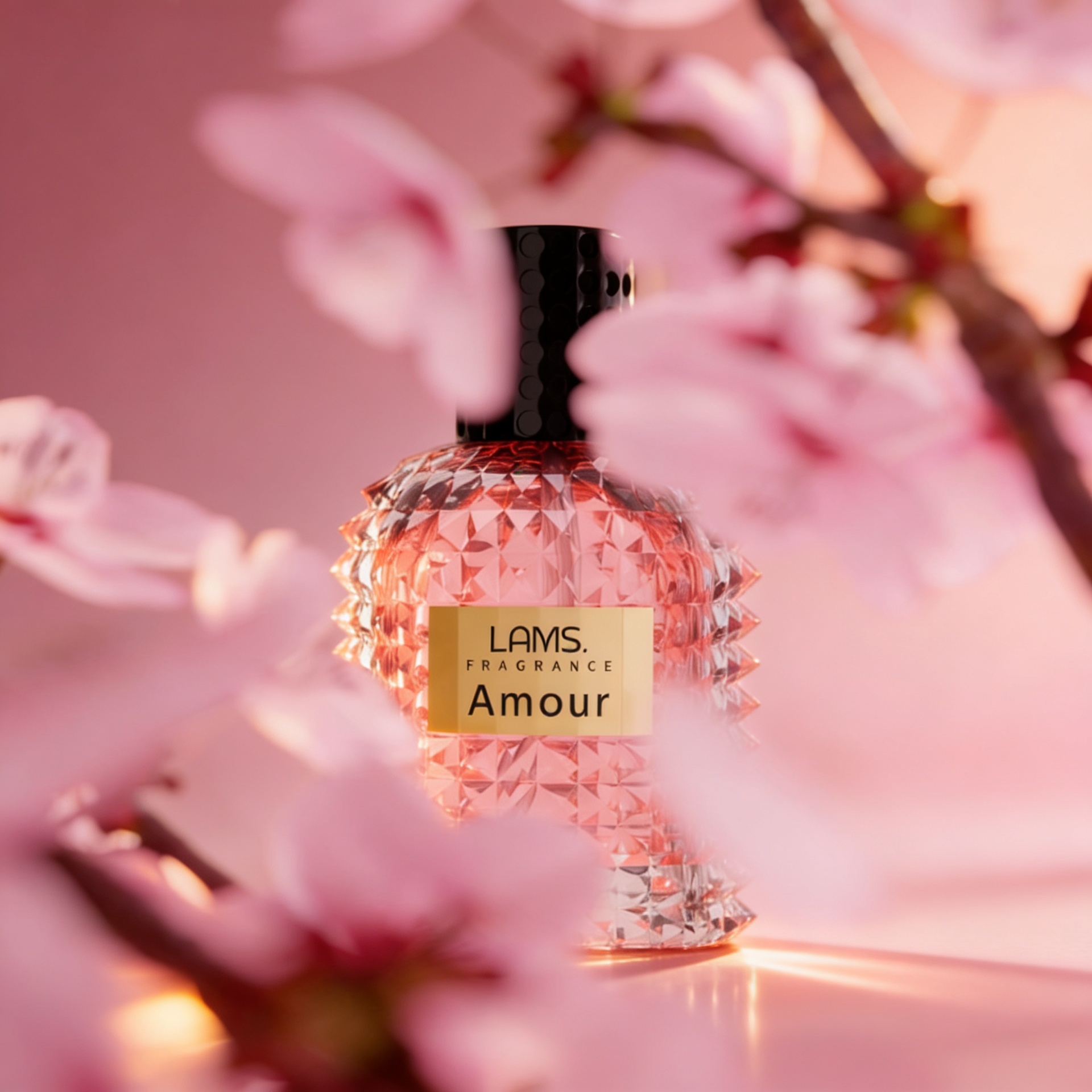 Amour (Bombshell) 4 Amour (Bombshell) - Image 4